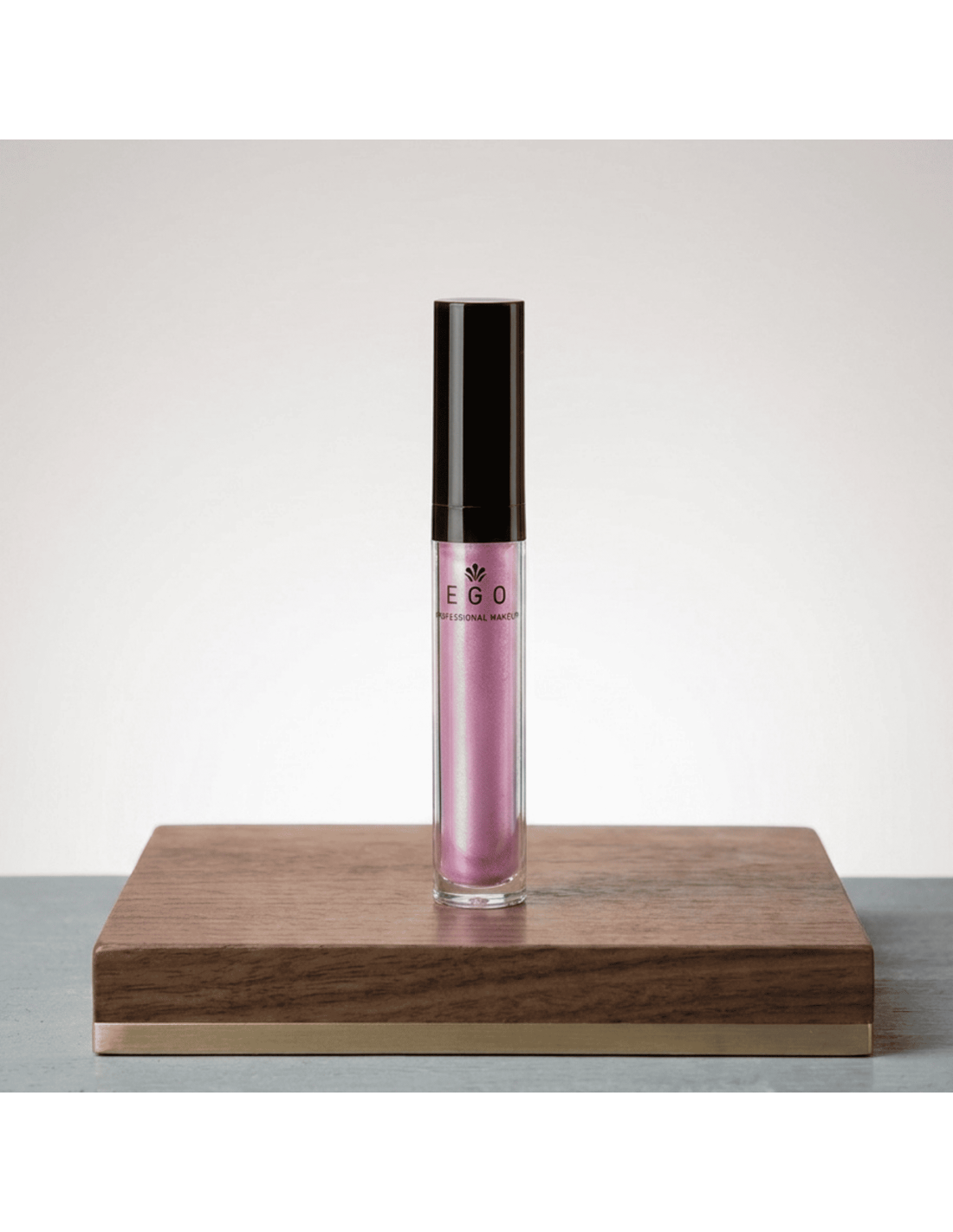 Kissing Gloss Top coat  voluminizador de labios